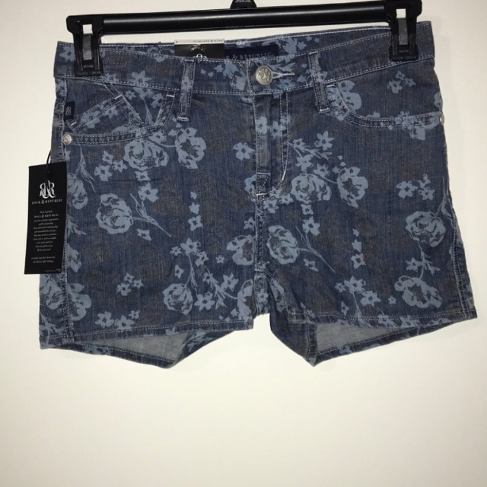 NWT Rock & Republic Floral Printed Jean Shorts